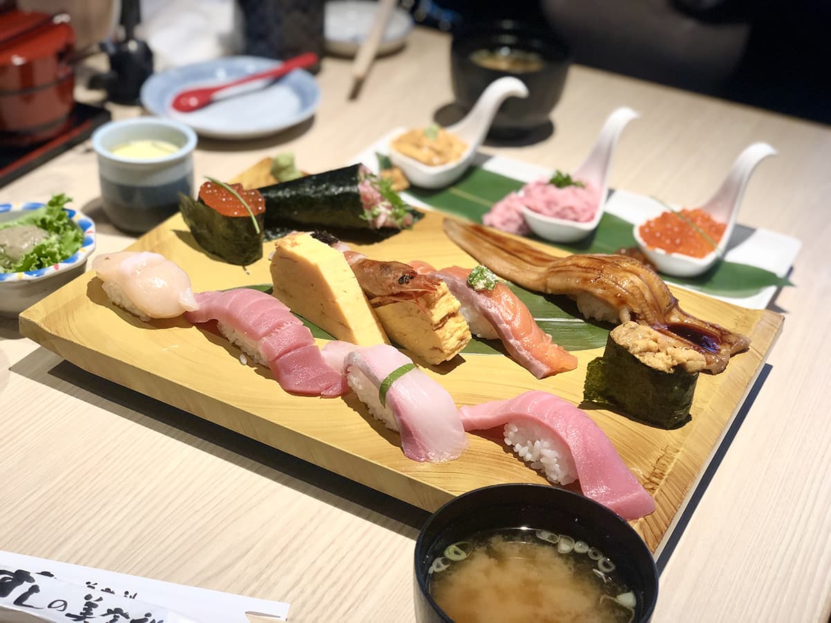 台北東區美食 美登利壽司一號店丨日本人氣壽司店初上陸新鮮握壽司超美味 近忠孝復興站 恩平方的食旅 萌寵 生活